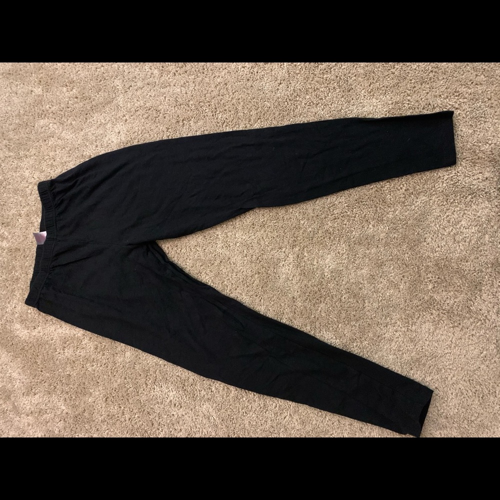 Black leggings